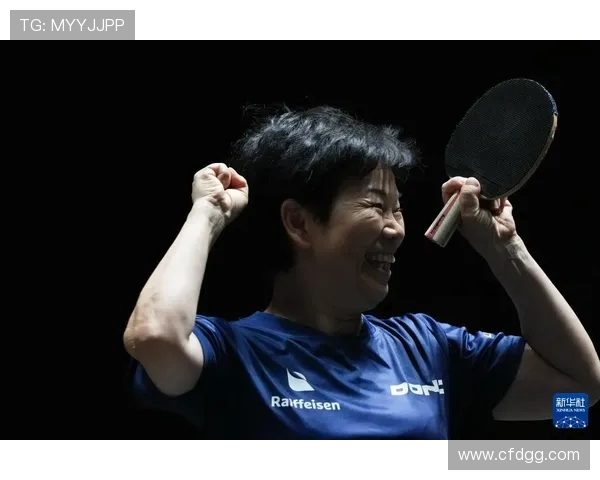 体育解说员的语言魅力与情感达